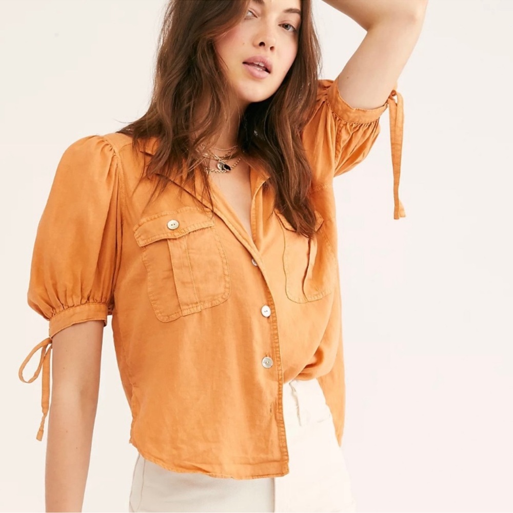 Women's Puff Sleeve Button-Front Top in Burnt Orange